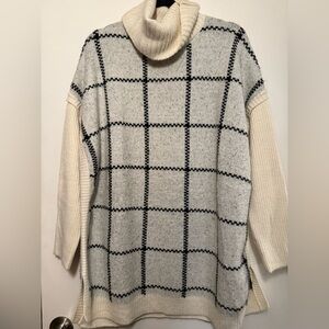d&co - Cream/Black Jacquard Poncho